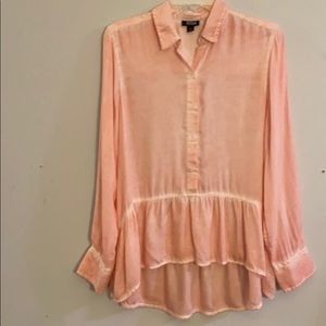 ANA long sleeve blouse, ruffle bottom